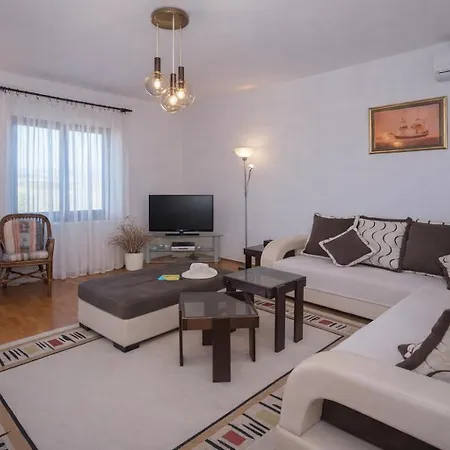 Apartment Sunny *