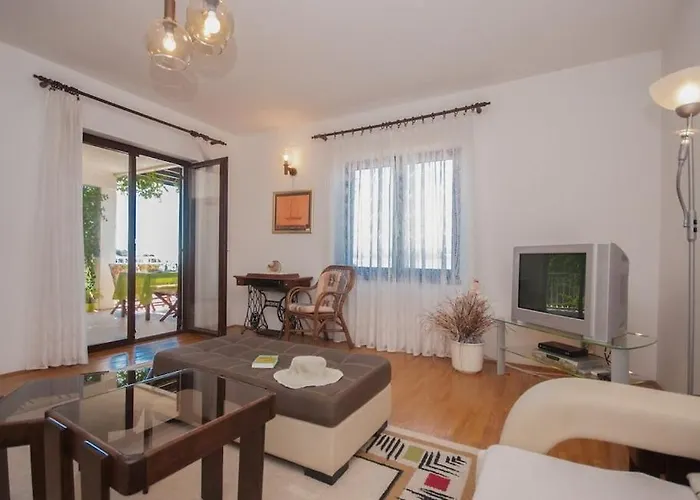 Apartman Holiday Home Sunny Celina