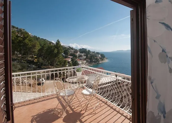 Apartman Holiday Home Sunny Celina