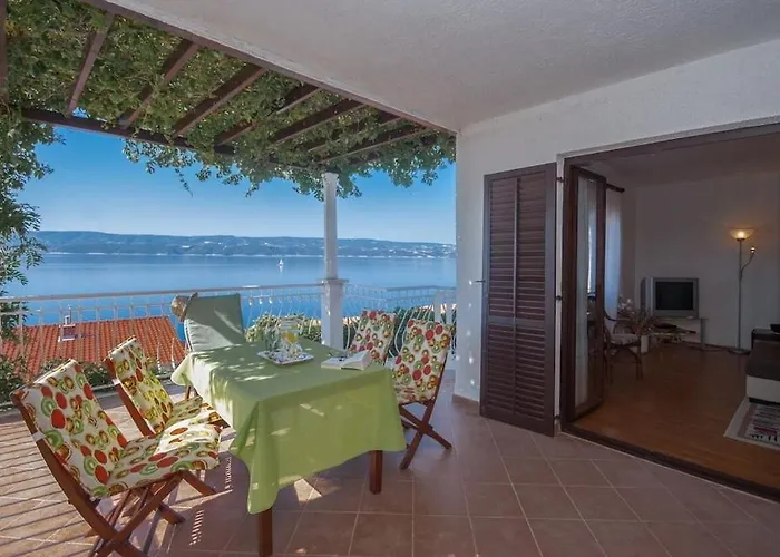 Apartman Holiday Home Sunny