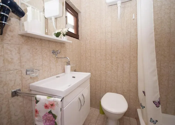 Apartman Holiday Home Sunny Celina