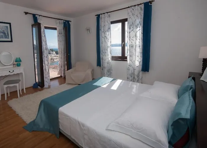 Holiday Home Sunny Apartman Celina